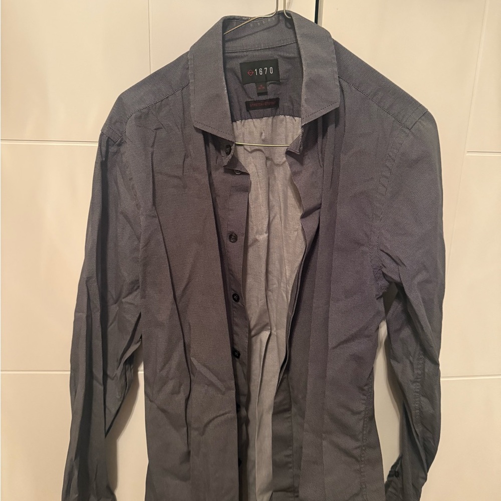 Men's Gray Dress Shirt